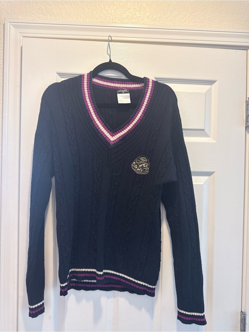 CHANEL Navy V-Neck Cable Knit Sweater with Pink & White Trim
